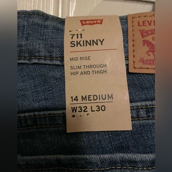 NEW LEVI’S 711 skinny jeans mid rise 14 medium 32 x 30 - Picture 7 of 7